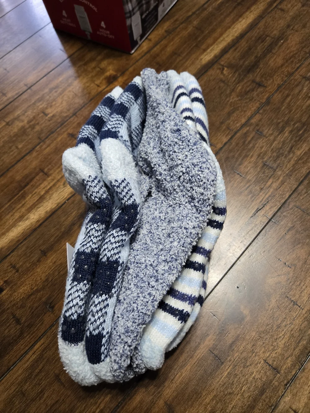 Plush Check Fuzzy Women's Socks - Light Blue & Navy